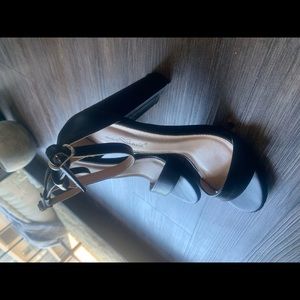 Love mark leather heels black 7